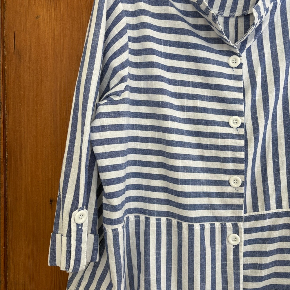 Kaktus Blue and White Striped Button-Front Tunic Top XL - Picture 2 of 5